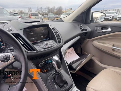Used 2015 Ford Escape SE w/ Equipment Group 201A image 16