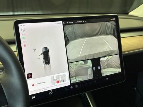 Used 2020 Tesla Model Y Long Range AWD/4WD image 27