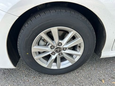 Used 2025 Toyota Camry LE image 9