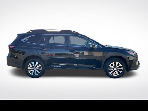 Certified 2025 Subaru Outback Premium AWD/4WD image 20