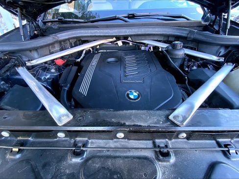 Used 2021 BMW X5 xDrive40i w/ Premium Package image 29