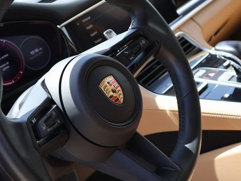 Used 2023 Porsche Panamera 4S w/ Premium Package AWD/4WD image 25