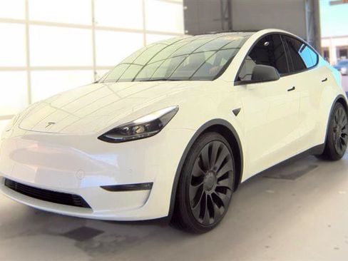 Used 2022 Tesla Model Y Performance AWD/4WD image 3