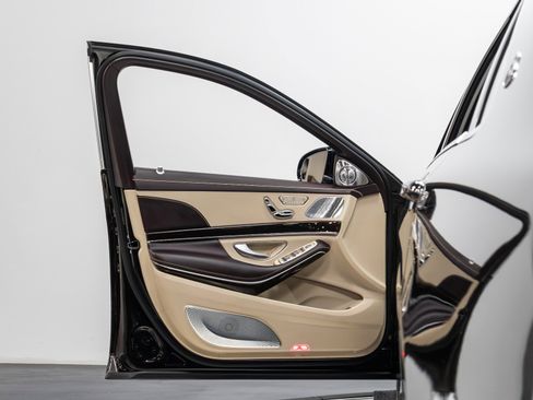 Used 2020 Mercedes-Benz Maybach S 560 4MATIC image 34