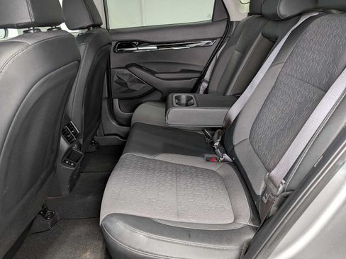Used 2024 Kia Seltos S AWD/4WD image 21
