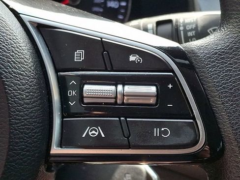 Certified 2024 Kia Forte LXS FWD image 23