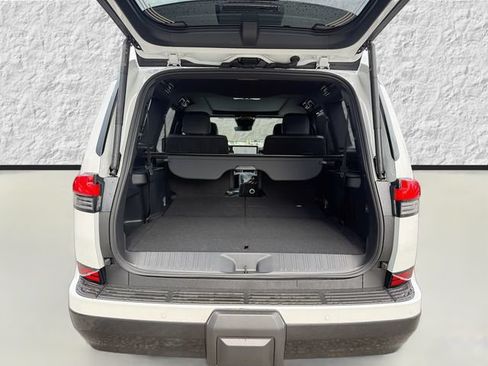 New 2026 Lexus GX 550 w/ Cold Area Package AWD/4WD image 12