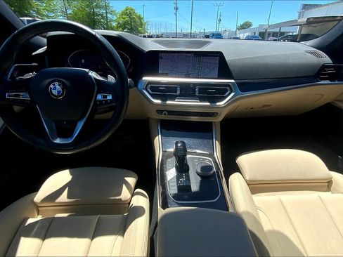 Used 2021 BMW 330i Sedan w/ Premium Package image 15