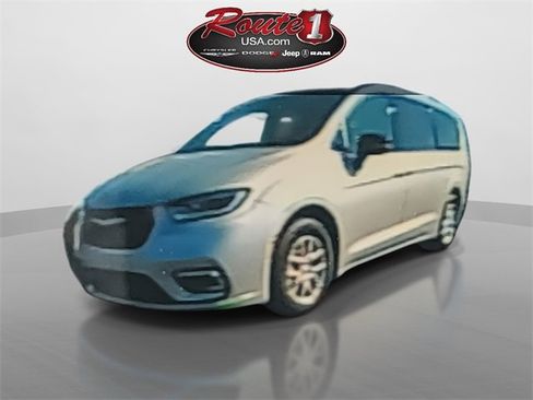 New 2026 Chrysler Pacifica Select image 38