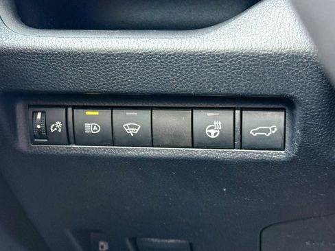 Used 2020 Toyota RAV4 XSE image 32