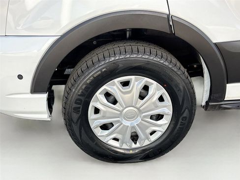 Used 2024 Ford Transit 350 XLT image 31