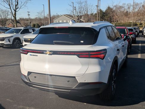 New 2026 Chevrolet Equinox EV LT image 7