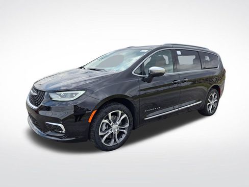 New 2026 Chrysler Pacifica Pinnacle AWD/4WD image 8