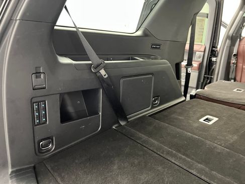 Used 2023 Ford Expedition Limited AWD/4WD image 47