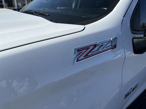 Used 2019 Chevrolet Silverado 1500 LT w/ Texas Edition image 4