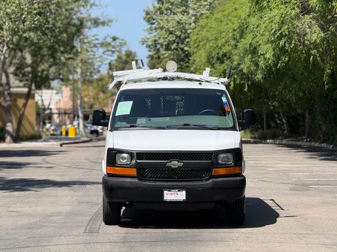 Used 2015 Chevrolet Express 2500 RWD image 7