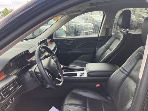 Used 2024 Lincoln Aviator Reserve AWD/4WD image 19