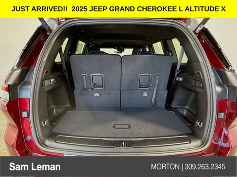 New 2025 Jeep Grand Cherokee L Altitude image 26