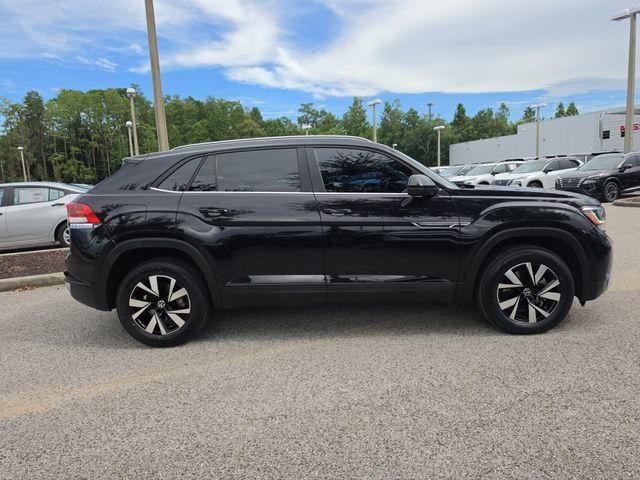 Used 2022 Volkswagen Atlas Cross Sport SE FWD image 9