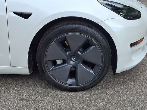 Used 2023 Tesla Model 3 Standard Range RWD image 10