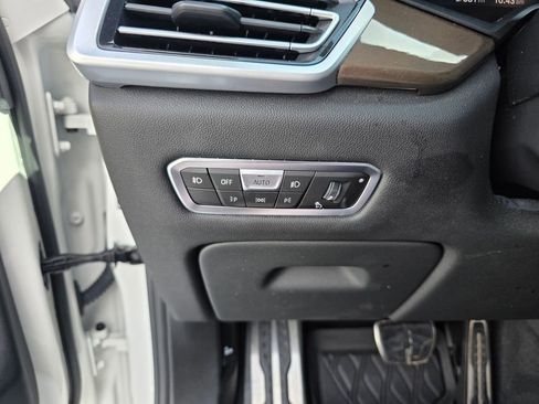 Used 2021 BMW X5 sDrive40i w/ M Sport Package image 25