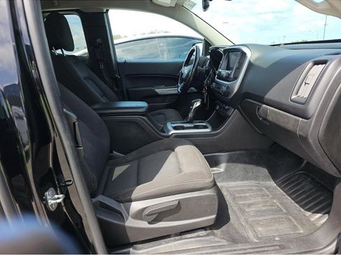 Used 2022 Chevrolet Colorado LT w/ Fleet Safety Package image 4