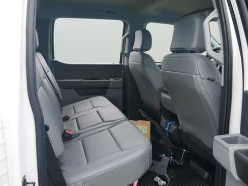 New 2025 Ford F250 XL w/ XL Chrome Package RWD image 62