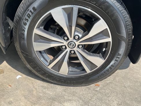 Used 2019 Nissan Murano S AWD/4WD image 26