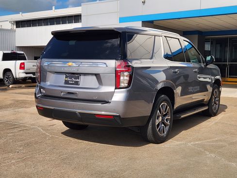 Used 2022 Chevrolet Tahoe LT w/ Luxury Package RWD image 6