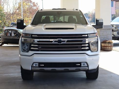 Used 2022 Chevrolet Silverado 2500 High Country image 9