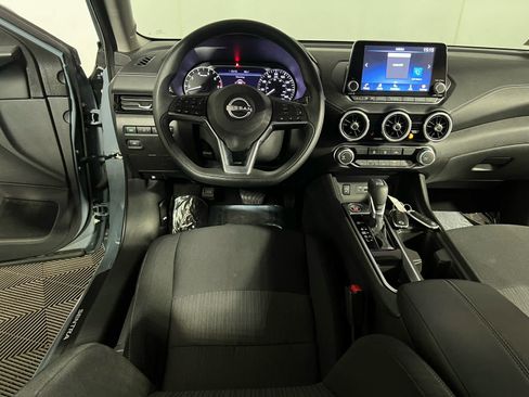 Used 2024 Nissan Sentra SV FWD image 14