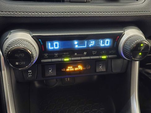 Certified 2025 Toyota RAV4 XLE w/ Convenience Package AWD/4WD image 14