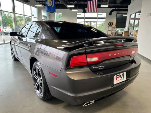 Used 2014 Dodge Charger R/T AWD/4WD image 5