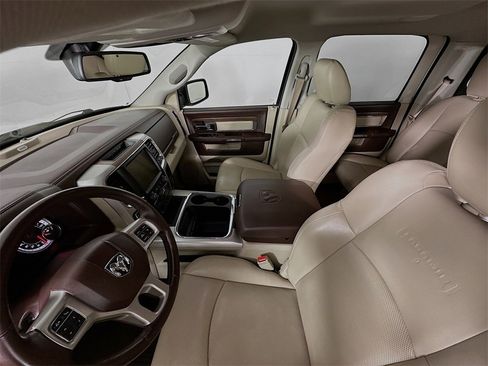 Used 2017 RAM 1500 Laramie w/ Convenience Group image 11