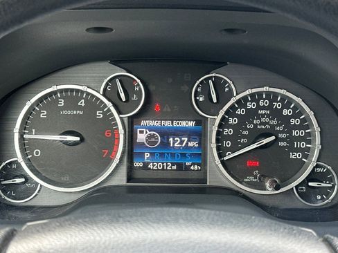 Used 2015 Toyota Tundra SR5 w/ SR5 Upgrade Package image 20