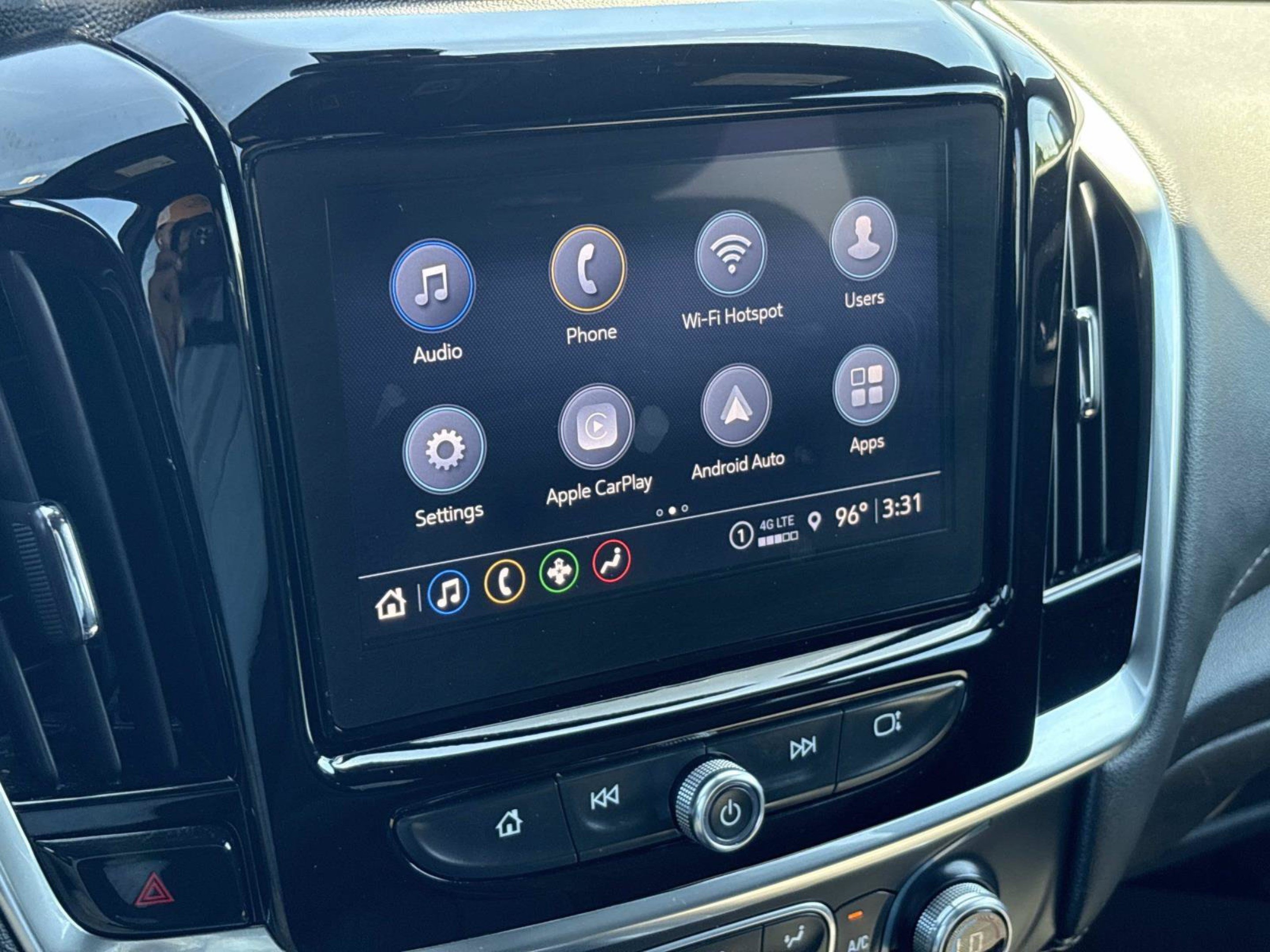Used 2023 Chevrolet Traverse LT FWD image 29