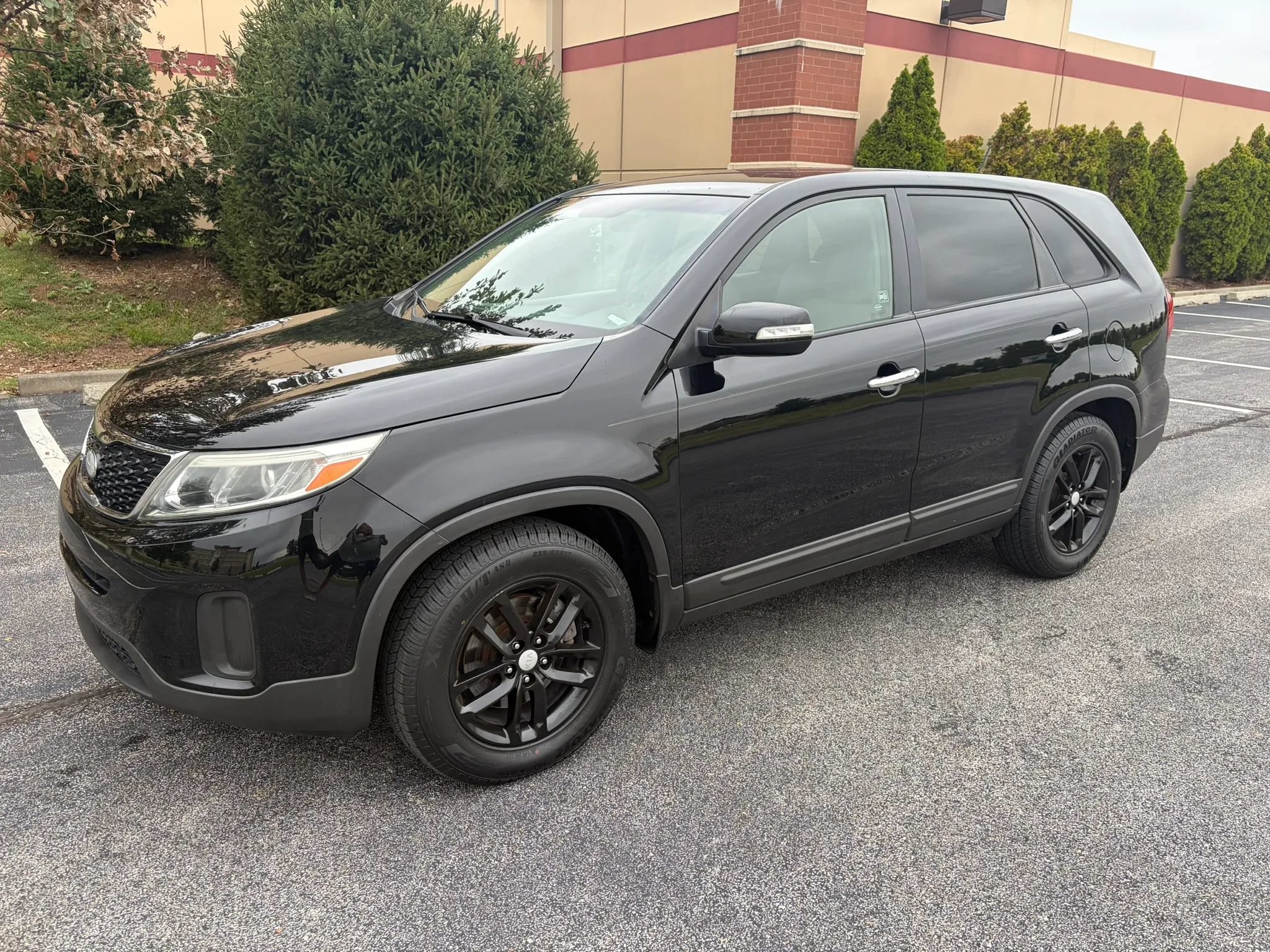 Used 2014 Kia Sorento LX FWD image 1