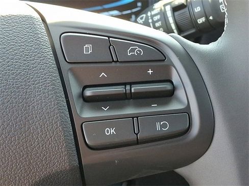 New 2025 Hyundai Venue SEL image 13