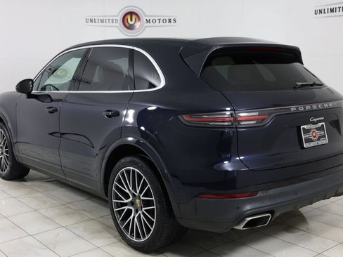 Used 2021 Porsche Cayenne AWD/4WD image 4