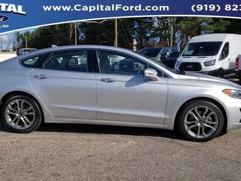 Used 2019 Ford Fusion SEL FWD image 9