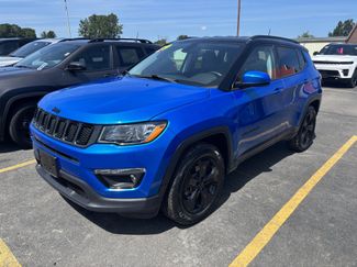 Used 2019 Jeep Compass Latitude AWD/4WD video 1