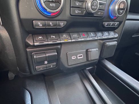 Used 2019 GMC Sierra 1500 Denali w/ Denali Carbonpro Edition AWD/4WD image 21