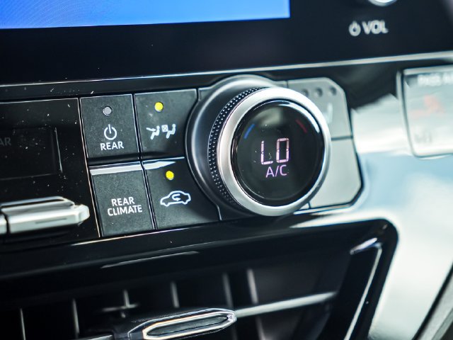 New 2026 Toyota Highlander XLE AWD/4WD image 18