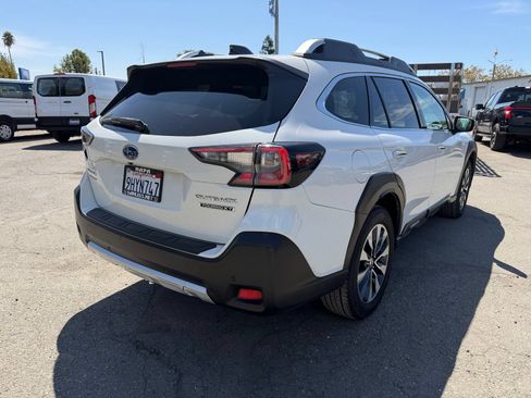 Used 2024 Subaru Outback Touring XT AWD/4WD image 5