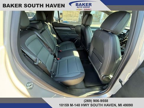 New 2026 GMC Terrain AT4 w/ Technology Package II AWD/4WD image 12