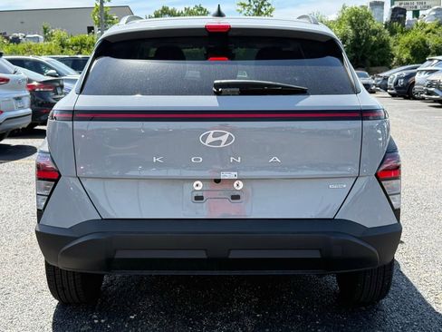 Used 2025 Hyundai Kona SEL AWD/4WD image 10