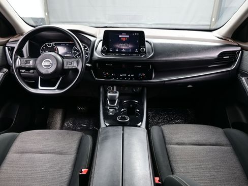 Used 2021 Nissan Rogue SV image 17