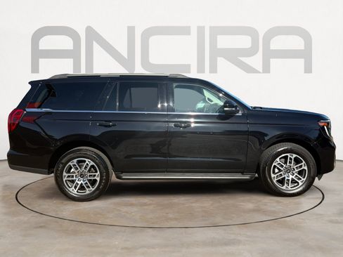Used 2026 Ford Expedition Active RWD image 11
