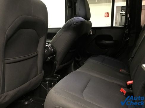 Used 2020 Jeep Wrangler Unlimited Sport AWD/4WD image 30