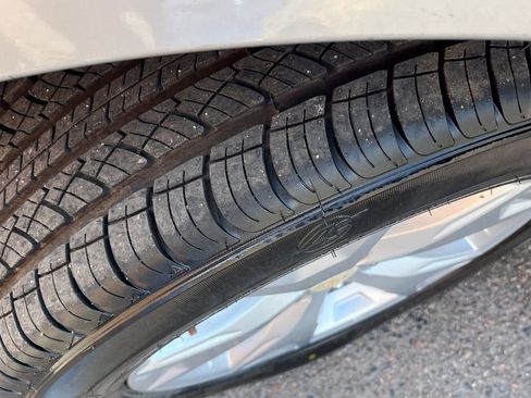 Used 2015 Subaru Forester 2.5i w/ Alloy Wheel Package image 21